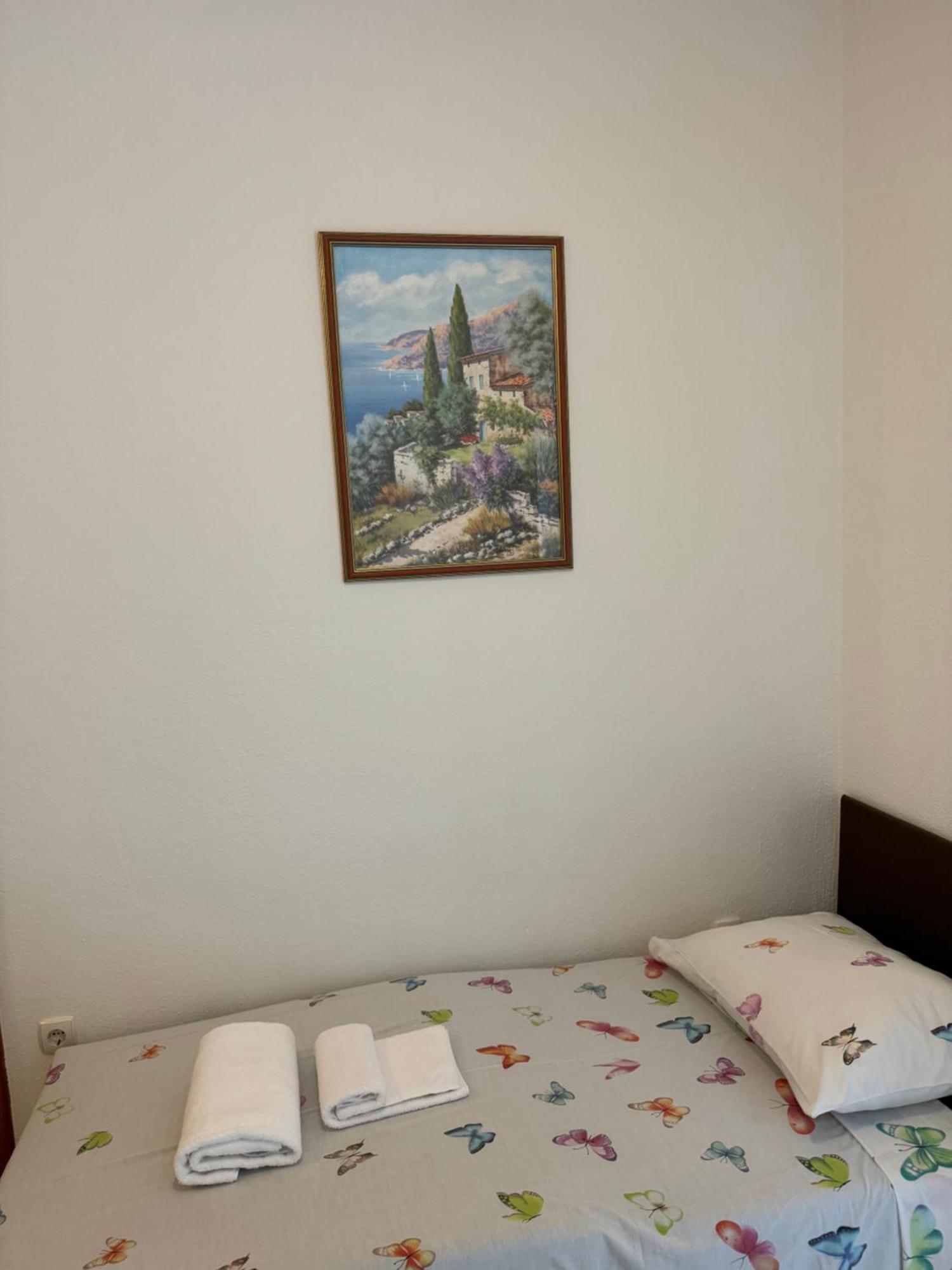 House 100M From The Beach With Free Parking And Breakfast Baška Voda Exterior foto