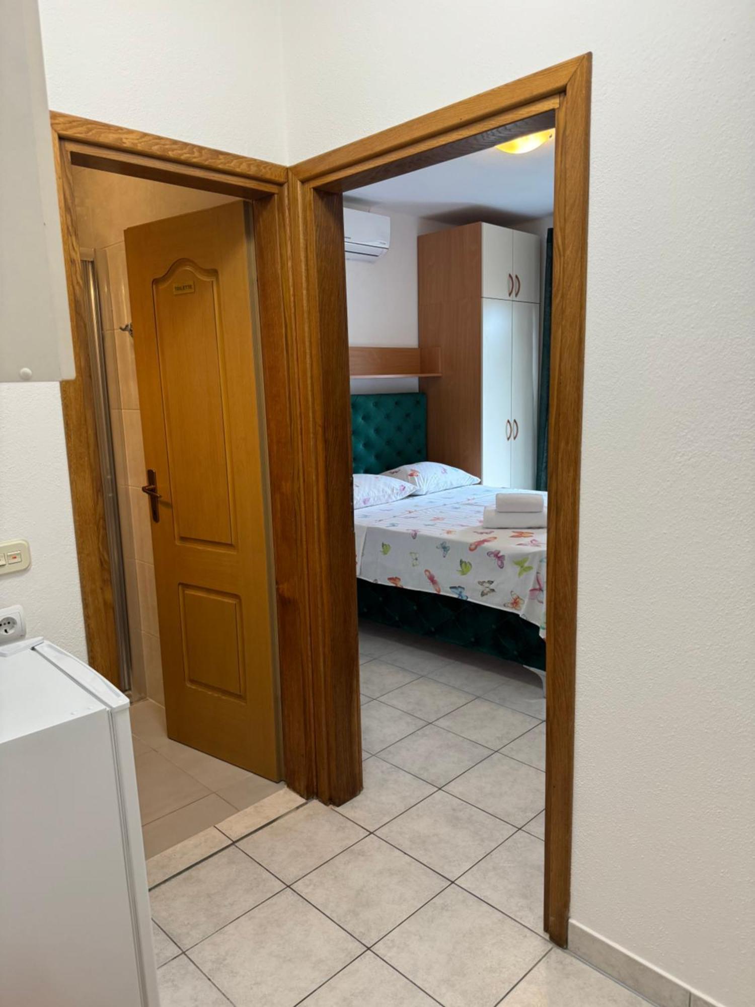 House 100M From The Beach With Free Parking And Breakfast Baška Voda Exterior foto
