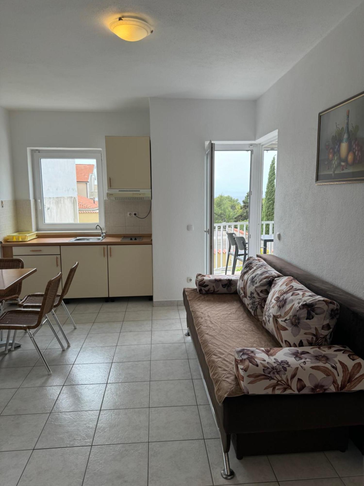 House 100M From The Beach With Free Parking And Breakfast Baška Voda Exterior foto
